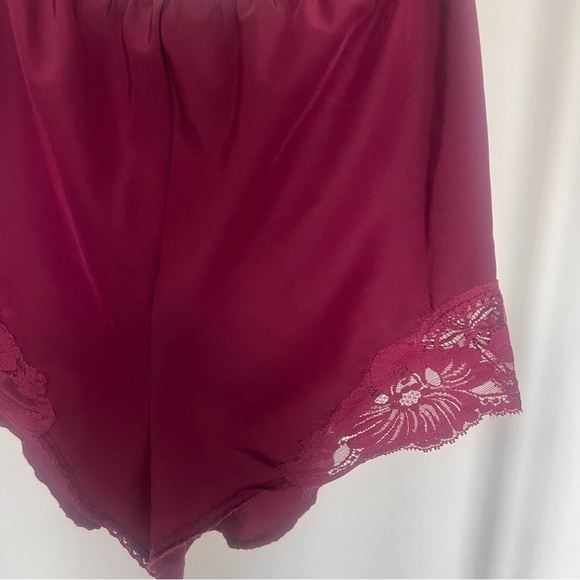 Lorraine Vintage Sleep Shorts - Picture 2 of 5